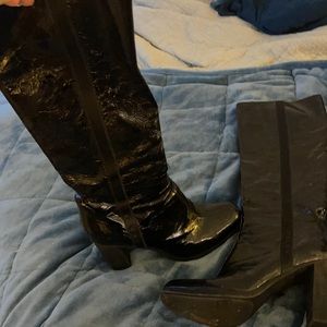 39 Prada Paten Leather boots. Rubber heel